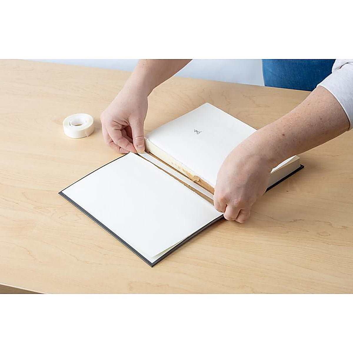 Gorilla - 109340 - Super Glue Double Sided 5/8 in. W X 20 ft. L Double Sided Tape White