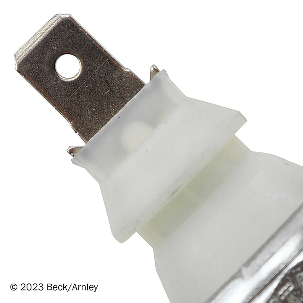 Beck Arnley - 201-1263 - Oil Press Sw w/Light