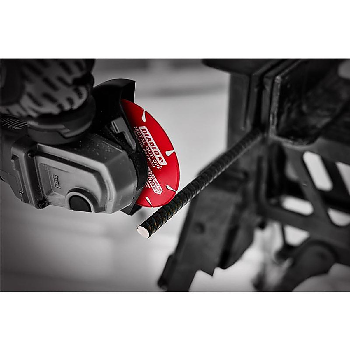Diablo - DDD070DIA101F - 7 in. D X 7/8 in. S Diamond Metal Cut-Off Wheel