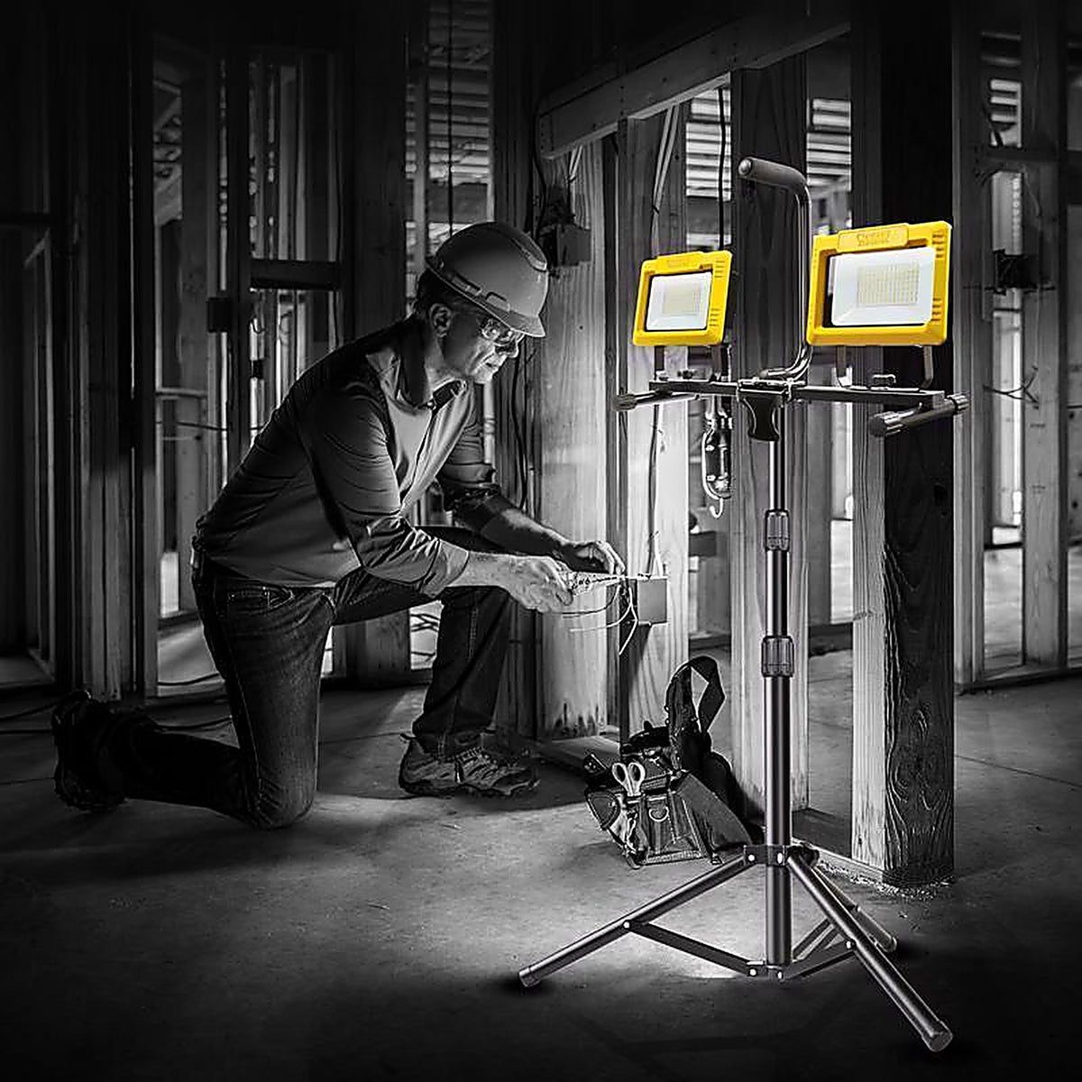 Feit Electric - WORK12000XLTPPL - Pro Series 12000 lm LED Corded Tripod Work Light