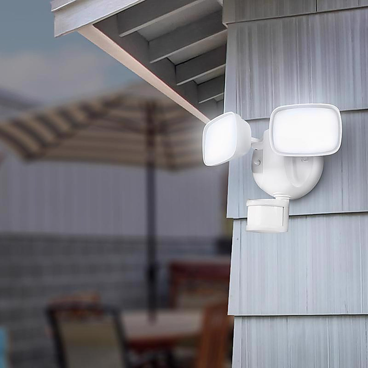 Feit Electric - S9DFLCCTMOTWHAG - SMART Motion-Sensing Hardwired LED White Security Floodlight