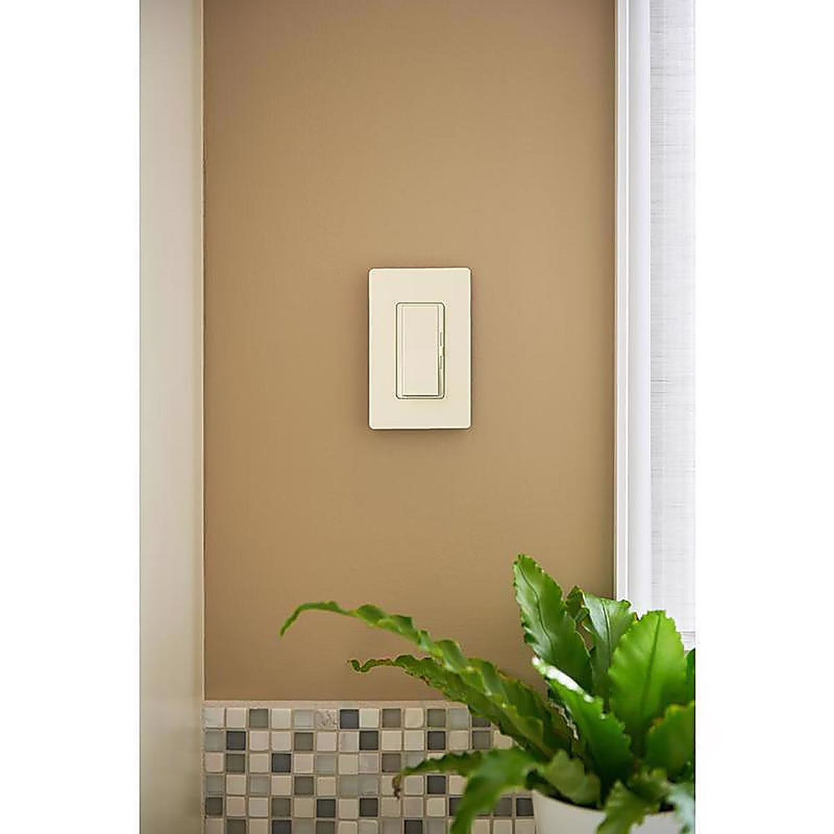 Lutron - DVWCL-153PH-IV - Diva Ivory 150 watt 3-Way Dimmer Switch - 1/Pack