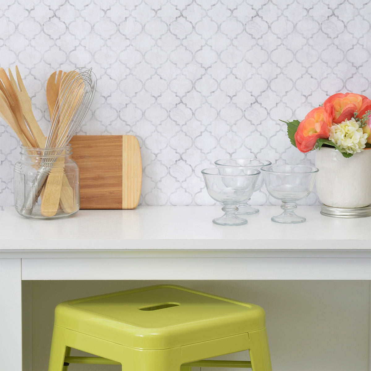 Con-Tact - 04F-C7H9H-06 - 4 ft. L x 18 in. W White Moroccan Marble Non-Adhesive Shelf Liner
