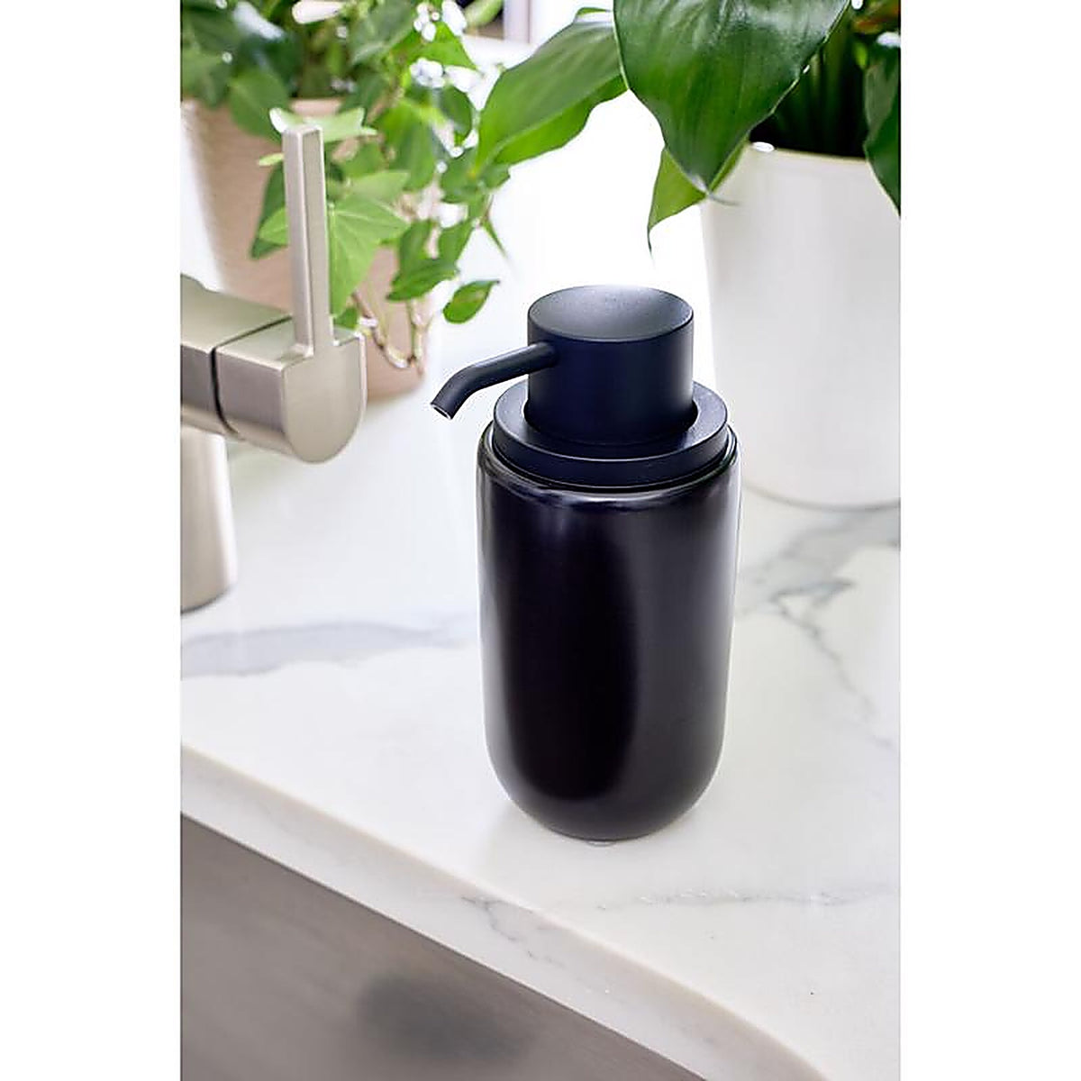 InterDesign - 51727 - 12 oz Counter Top Pump Soap Dispenser Black